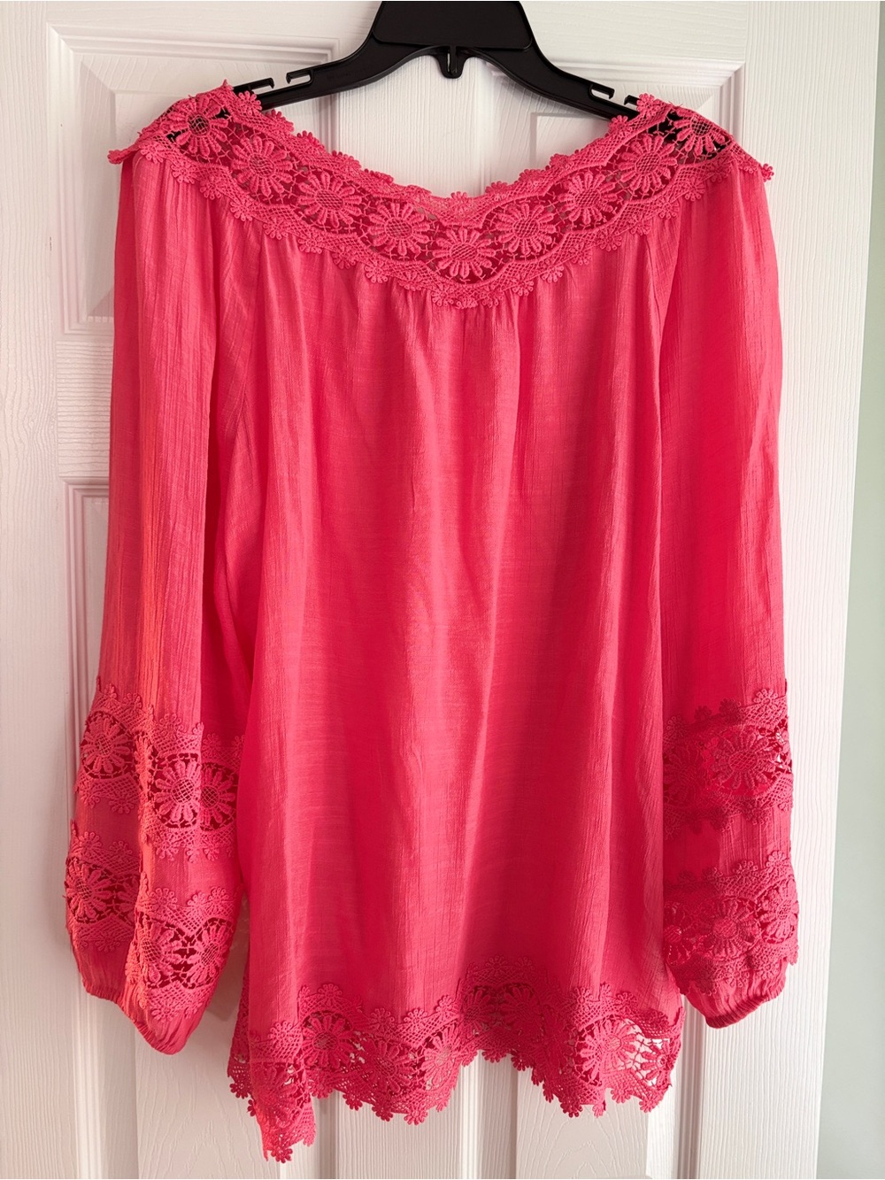 Indigo Soul Boho-Style Peasant Blouse Coral Floral Crochet Lace V-Neckline M - Picture 3 of 8